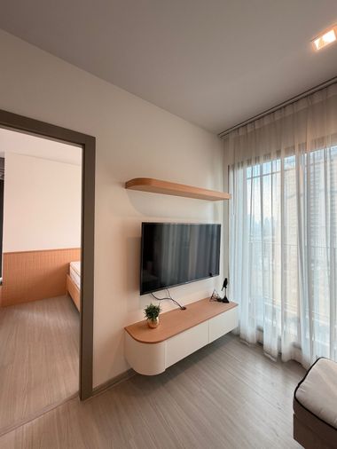 BESTPRICE ให้เช่า Life Asoke - Rama 9 ห้องสวย เฟอร์ครบ ราคาพิเศษ