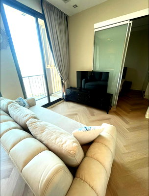 Condos for rent :  Equinox. 2bed 64sqm. Line id: @pfagent