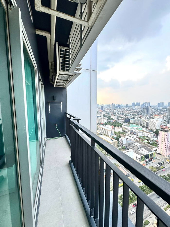 picture condo Life ratchadapisek fully furnished and best price ready to move in - 8/8