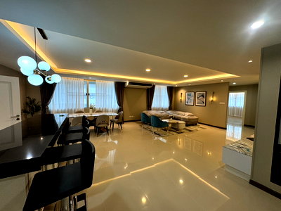 เช่าคอนโด BTS อโศก :  For Rent : D.S. Tower 1(BTS Phrompong)(Rt-01)