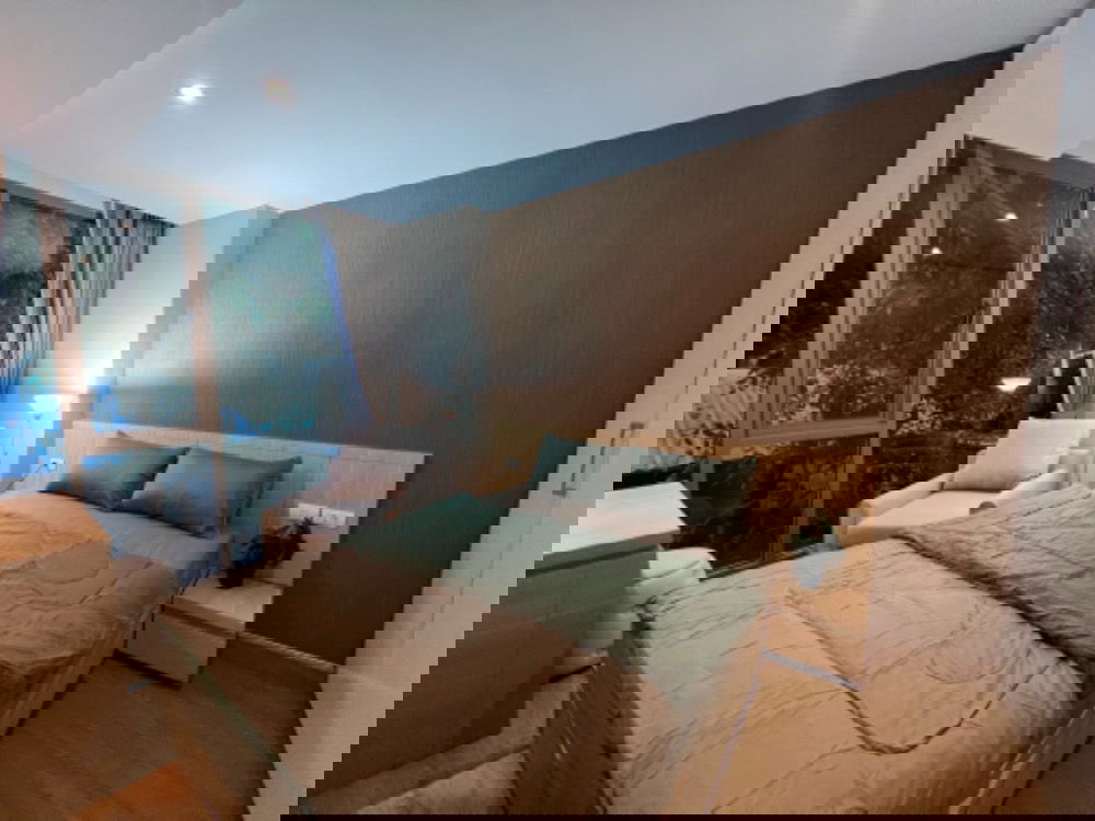 picture Klass Silom【𝐒𝐄𝐋𝐋 & 𝐑𝐄𝐍𝐓】🔥Dark-toned room with controlled mood and tone, sleek and stylish furniture.🔥 Contact Line ID: @hacondo - 2/10