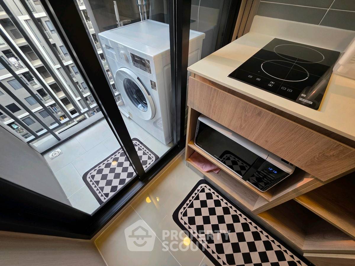 picture 1-BR Condo at Chewathai Pinklao near MRT Bang Yi Khan (ID 2588767) - 12/17