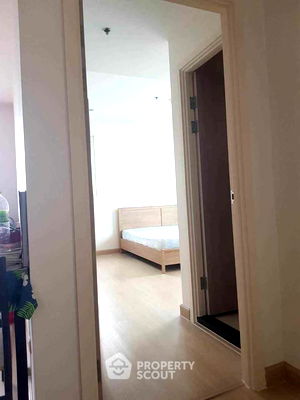 Condos for sale Silom and Sathorn Road : 2-BR Condo at Supalai Lite Ratchada - Narathivas - Sathorn in Chong Nonsi (ID 2544348)