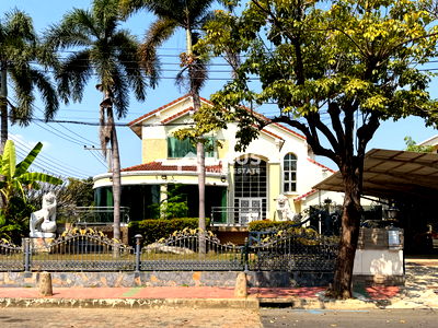 Houses for sale Borommaratchachonnani Rd. : Ladawan Pinklao - Borommaratchachonnani / 3 Bedrooms #HPHU038