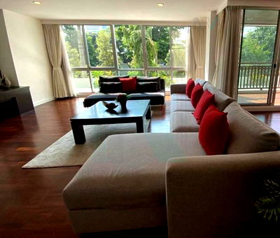 เช่าคอนโด BTS เซนต์หลุยส์ : ให้เช่าคอนโด สาทร แกลลอรี่ เรสซิเด้นซ์ อาคาร 1 ชั้น 4 3 ห้องนอน ขนาด 230.00 ตรม ใกล้ โรงเรียนกรุงเทพคริสเตียนวิทยาลัย