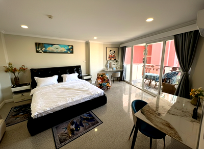 เช่าคอนโด ศรีราชา ชลบุรี : Royal Hill Pattaya 3 Bedroom Condo in Jomtien