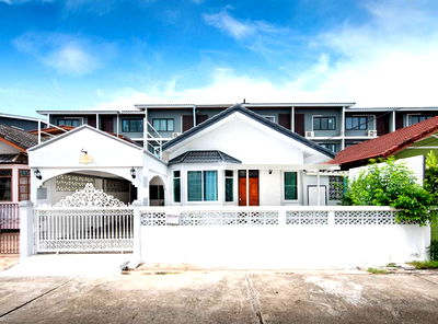 Houses for sale Suwinthawong Road : Call : 081-565-0918 Ruam Suk 3 Village, Single house Sam Wa Road, Khlong Sam Wa, Min Buri, 42 sq.wa, 3 Bedrooms 2 Bathrooms