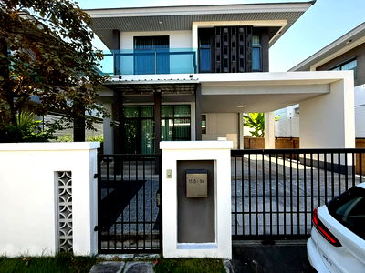 Houses for rent Bangkok :  Setthasiri                   Pattanakarn 