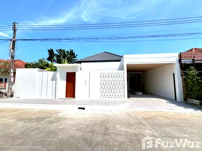 Houses for sale Boat Lagoon Phuket  : Newly Renovated Modern 3-bedroom Pool Villa near BISP 6007041