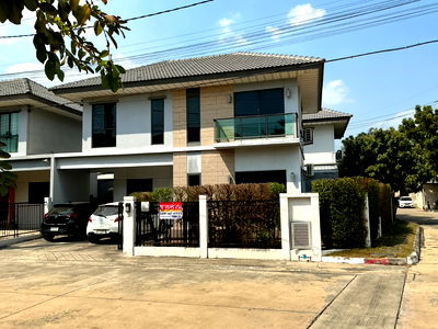 Twin houses for sale Nonthaburi : Perfect Park Westgate Bang Yai, MRT Purple Line - Khlong Bang Phai