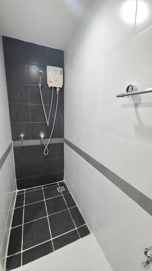 รูป A Space Asoke–Ratchada | ห้องรีโนเวทใหม่ ใกล้ Central พระราม 9 | เช่าเพียง 12,000 บาท/เดือน - รูปที่ 7/9