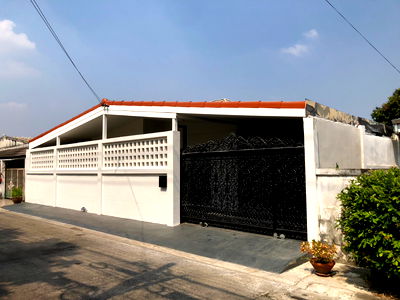 Houses for rent Sangkhom Songkhro Road : Single-Storey Detached House for Rent (Newly Renovated) – Chokchai 4, Ladprao