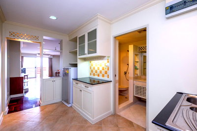 Condos for rent : For rent: Master View Executive Place Condominium 17th floor //// 67 sq.m. 1 bedroom 1 restroom //// near BTS Krung Thon Buri