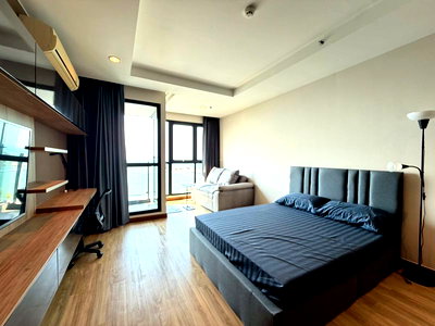 Condos for rent Robinson Sriracha : Ladda Plus Condo for rent, city center, near Robinson Sriracha, Chonburi.