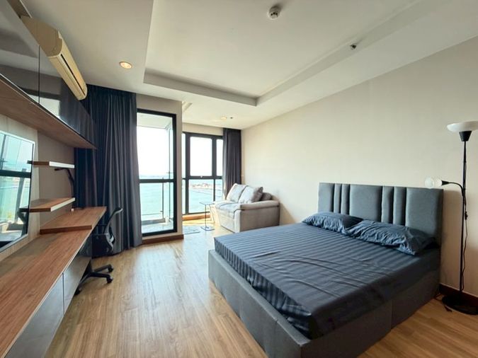 ให้เช่าลัดดาพลัส คอนโด กลางเมือง ใกล้ห้างโรบินสันศรีราชา ชลบุรี