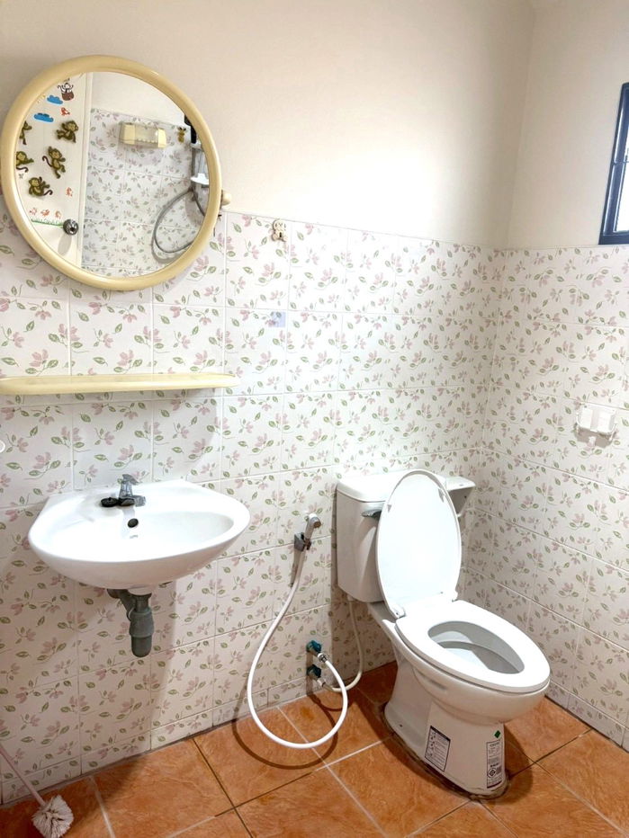 picture Single storey house for rent with 2 bedrooms,2 toilets and 1 kitchen. - 7/13