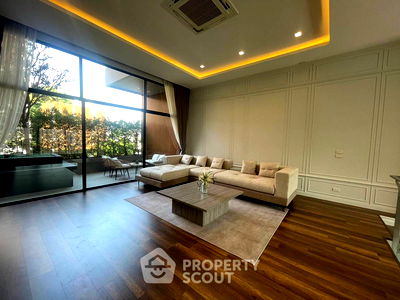 Townhouses for rent BITEC Bang Na : 4-BR Townhouse at The Park Lane Sukhumvit 105 near BTS Bearing (ID 2592355)