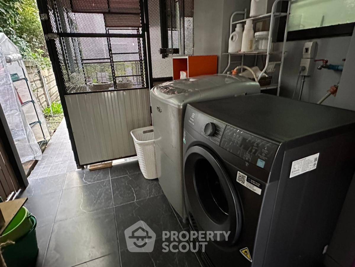 picture 4-BR House in Sam Wa Tawan Tok (ID 1884739) - 10/11