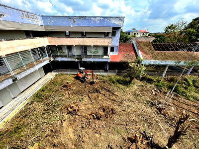 Factory for rent Bang Khae : Rent The old school area 1,800 sqm. / 1.5 Rai / can renovated