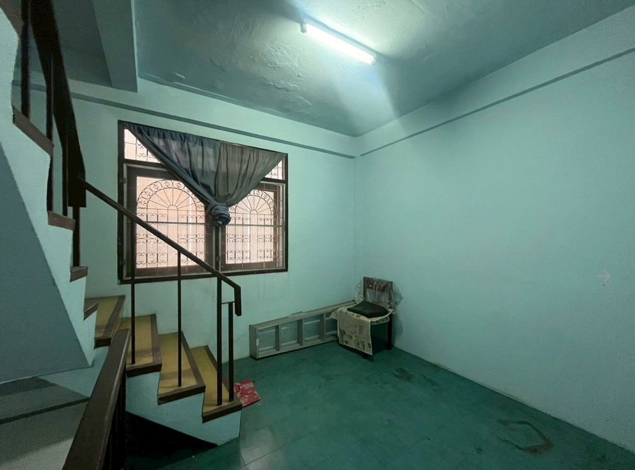 รูป LTHC14233 – Townhouse for Sale | Sukhumvit 65 | 220 sqm | 3 Beds 2 Baths | Near BTS Ekkamai | 8.8 MB | ทาวน์เฮาส์ขาย สุขุมวิท 65 - รูปที่ 3/6