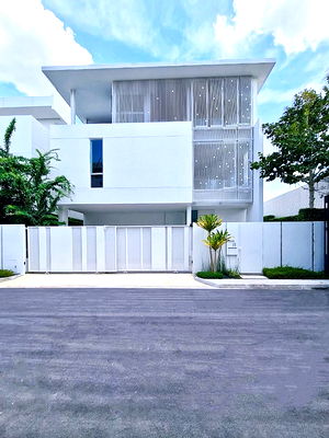 เช่าบ้านเดี่ยว วิทยาลัยศิลปหัตถกรรมกรุงเทพ : #A124169 ✅ 29/1/69  ให้เช่าบ้านเดี่ยว 3 ชั้น Vive Ekkamai-Ramintra📲📢สอบถาม ld line @condoboy