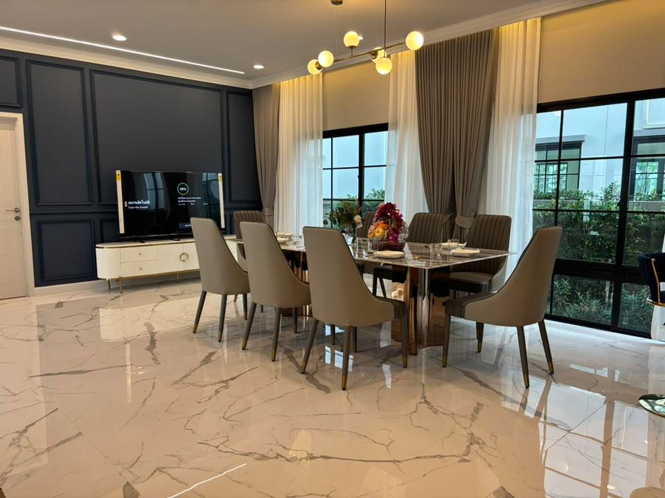 picture Luxury detached house for rent in the Setthasiri Bangna - Suvarnabhumi project. Fully furnished and ready to move in. - 3/3