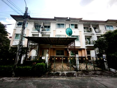 ทาวน์โฮม รพ.เอสวายเอช : ทาวน์โฮม 3 ชั้น 135 ตรม โครงการศุภาลัย พาร์ควิลล์2 พหลโยธิน48 อนุสาวรีย์ , เขตบางเขน 