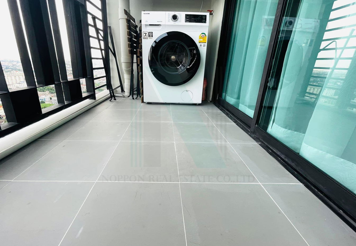 picture For Rent Condo ARTEMIS SUKHUMVIT 77 Building 1, Floor 26,1 bed room, Room size 37.00 sqm - 7/8