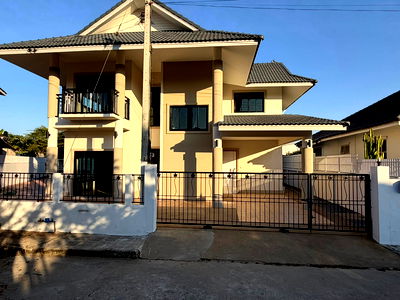 บ้านเดี่ยว ศาลจังหวัดเชียงใหม่ : ขาย บ้านเดี่ยวในหมู่บ้าน ฟ้าฮ่ามวิลเลจ ใกล้แยกรวมโชค - เซนทรัล (ID:736HS)