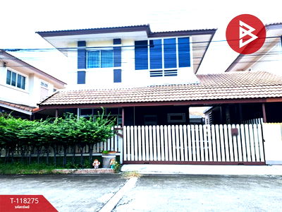 Land for sale Khlong Sam Wa : Twin House with a Single-Detached House feel for sale