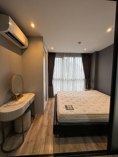 code : F135 ว่างแล้ว!! คอนโดให้เช่า นีเวร่า คอนโด เอกมัย–รามอินทรา (NEWERA CONDO EKAMAI–RAMINTRA) | ห้องแยกสัดส่วน มีระเบียง เฟอร์ครบ พร้อมอยู่