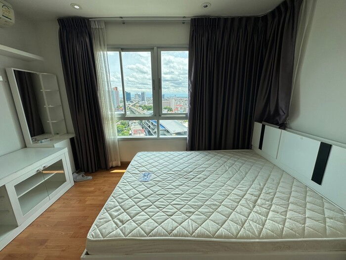 รูป 💥💥ให้เช่า ห้องพร้อมอยู่!! The President สาทร-ราชพฤกษ์ 2นอน,1น้ำ 50 ตร.ม.ชั้น 19 แต่งครบ สนใจ LINE: @atfirm💥💥 - รูปที่ 12/16