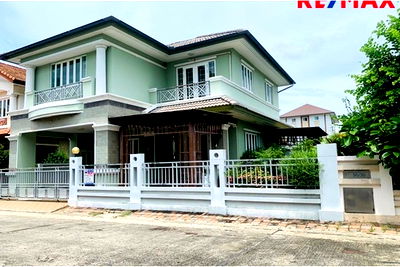 Houses for sale Nonthaburi : [920091001-1320] Elegant Thai Gem: Modern Luxury Meets Tradition