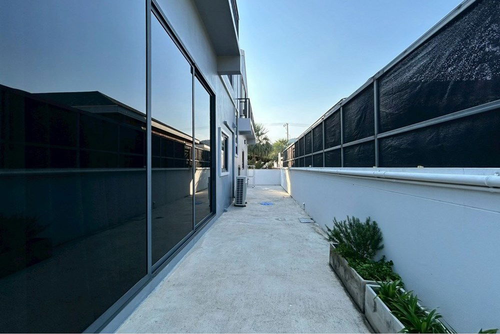 รูป [920601001-912] ขายบ้านสองชั้นพร้อมระเบียงกว้างขวางในปากน้ำปราณ - รูปที่ 80/80