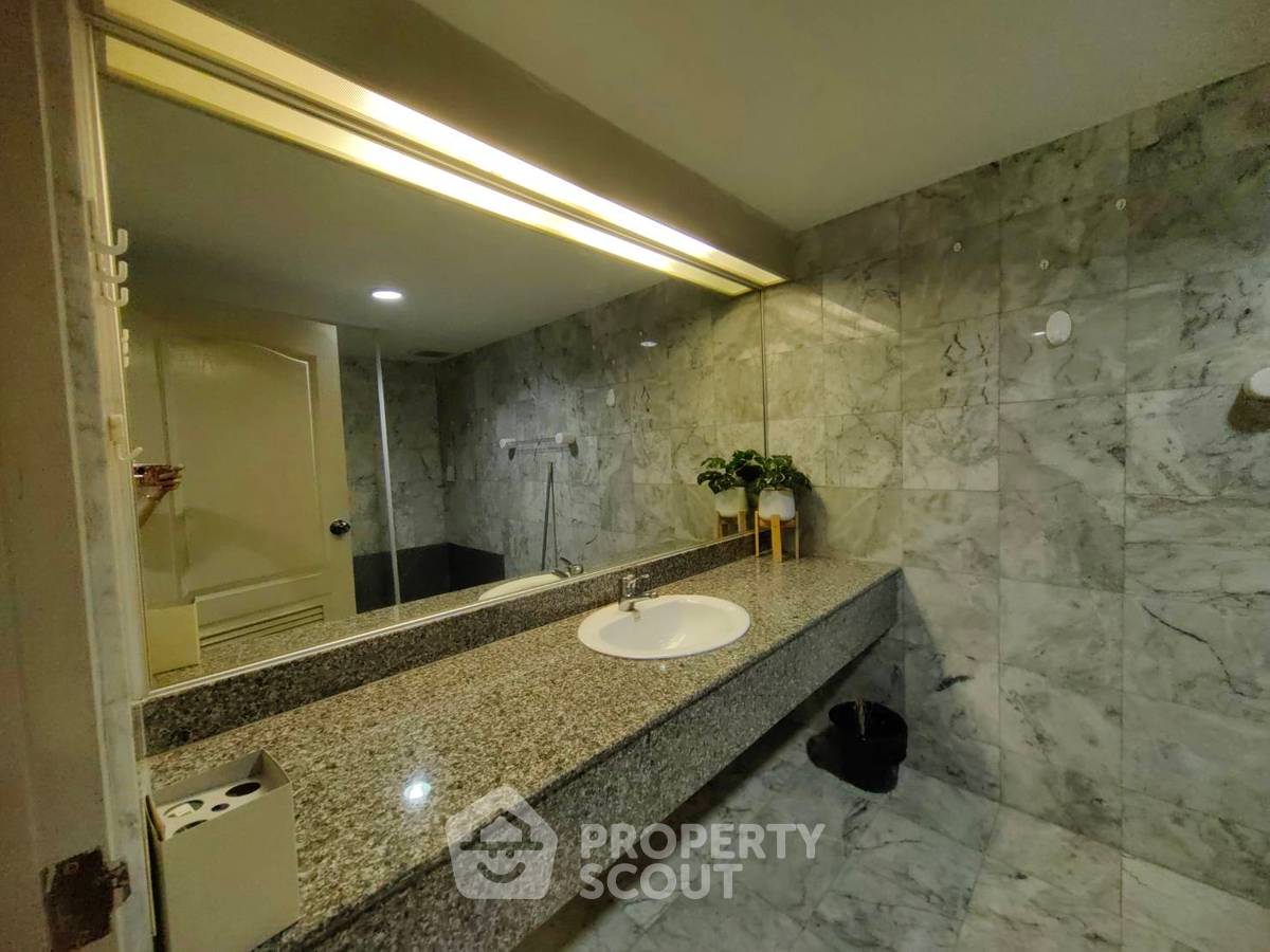 รูป คอนโด 1-ห้องนอน ที่ ณุศา สเตท ทาวเวอร์ คอนโดมิเนียม ใกล้ BTS สะพานตากสิน (ID 2592674) - รูปที่ 7/11