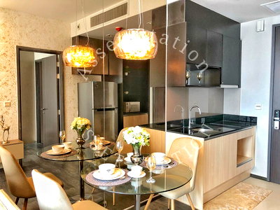 Condos for rent : 🏙️Luxury condo for rent at Edge Sukhumvit 23. Beautiful unit with full furnishings. Move-in ready! ✨🏢