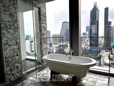 คอนโดให้เช่า : คอนโด 3-ห้องนอน ที่ เดอะ ริทซ์-คาร์ลตัน เรสซิเดนเซส, แบง ค๊อก ใกล้ BTS ช่องนนทรี (ID 2589132)