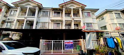 ขายทาวน์โฮม : [ขาย] ทาวน์โฮม 3 ชั้น ทำเลทองนวลจันทร์-นวมินทร์ ทะลุออกได้ทุกทาง! 🚗💨