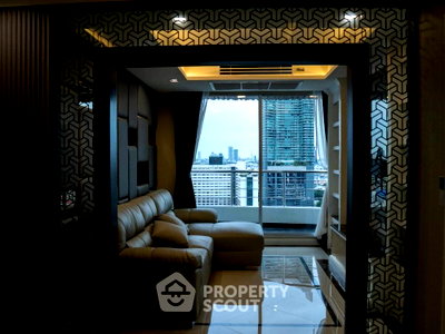 Condos for sale : 2-BR Condo, Supalai River Place Charoen Nakorn, 21st-Floor Near BTS Krung Thon Buri (ID 925926)