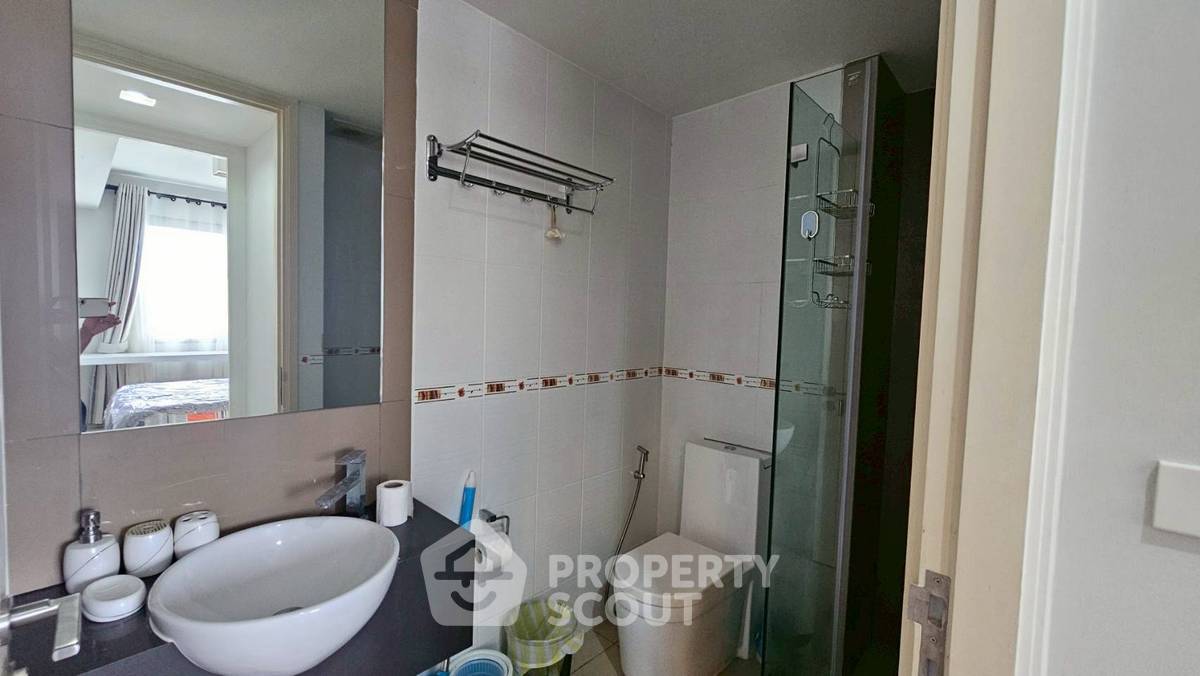 picture 1-BR Condo at Unixx South Pattaya close to Phratamnak (ID 2415178) - 11/13