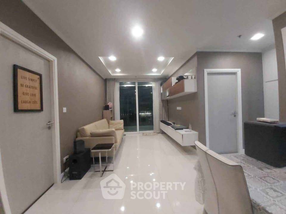 Well-Priced 2-BR Condo, 55 Sqm, The Metropolis Samrong Interchange (90m to BTS Samrong) (ID 2008414)