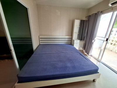 Condos for rent : Metro Park Sathorn (Building 3K) – Ground Floor Unit with Private Extra-Large Balcony