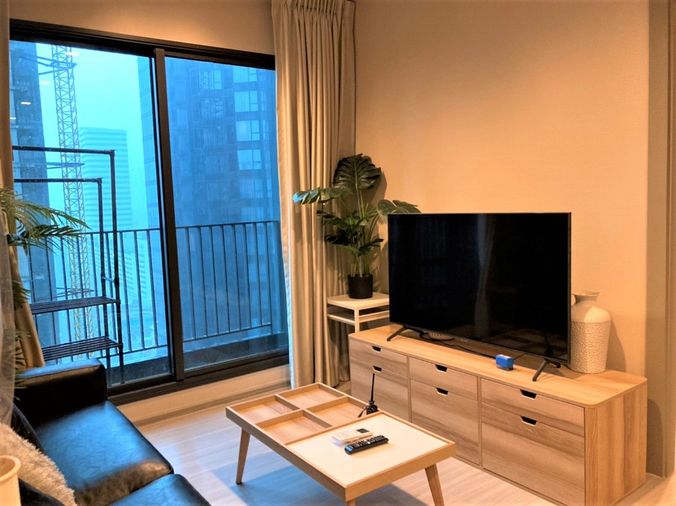 Life Asoke - Rama9 for rent  ไลฟ์ อโศก พระราม9 ให้เช่า    Cheapest  Price : 28,000 baht  Floor ชั้น : 19th floor >> 45sqm >> Room Type: 2bed room