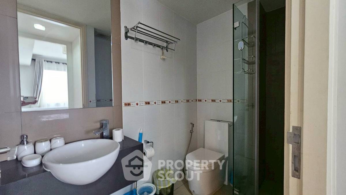 picture 1-BR Condo at Unixx South Pattaya close to Phratamnak (ID 2415178) - 10/13