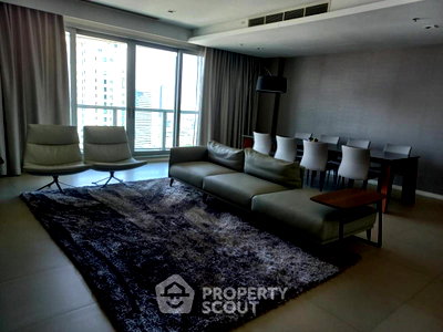 Condos for sale : Well-Priced 3-BR Condo In The River Condominium, 400m To BTS Saphan Taksin (ID 2386682)