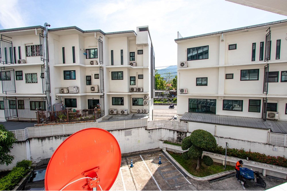 [920211008-12] Studio Condo in Vibrant Suthep, Chiang Mai - image 6