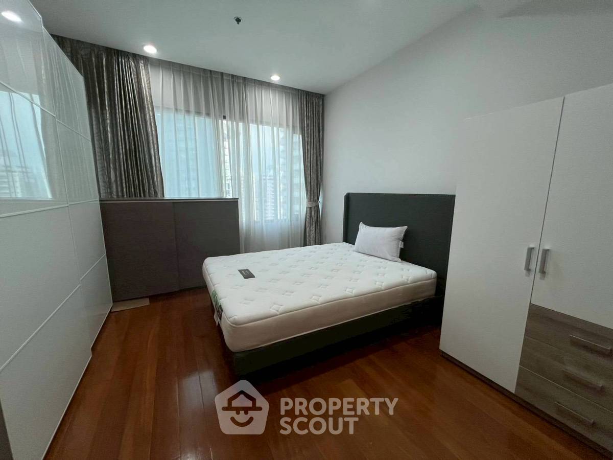 picture 3-BR Condo at Bright Sukhumvit 24 Condominium near BTS Phrom Phong (ID 2594039) - 10/11