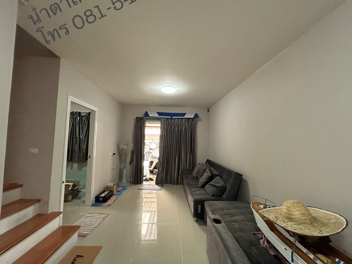 picture Townhomes in Rangsit Klong 2 area at amazing prices! Schedule an appointment and make your decision before it's too late. Lio Rangsit Klong 2 Project - 13/18