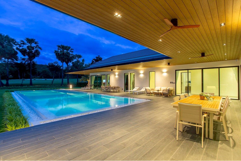 picture [920241013-8] Luxurious Villa on Palm Hill Golf Course, Cha-Am - 7/9