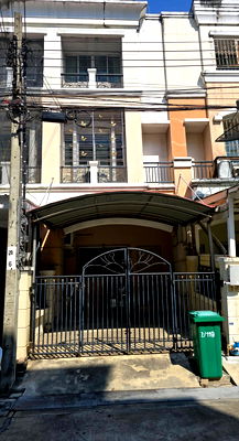 Townhouses for rent Bang Khun Thian : rent Prinyaluck Rama2 nice house ready to move
